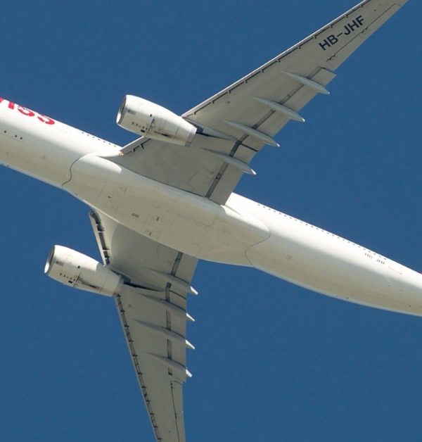 Kur meklēt aviobiļetes par dažiem eiro