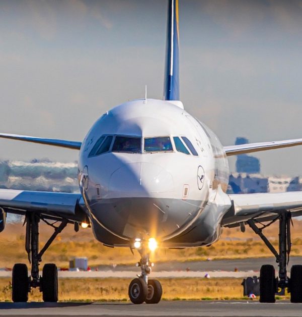 Aviokompāniju lidojumi no Rīgas